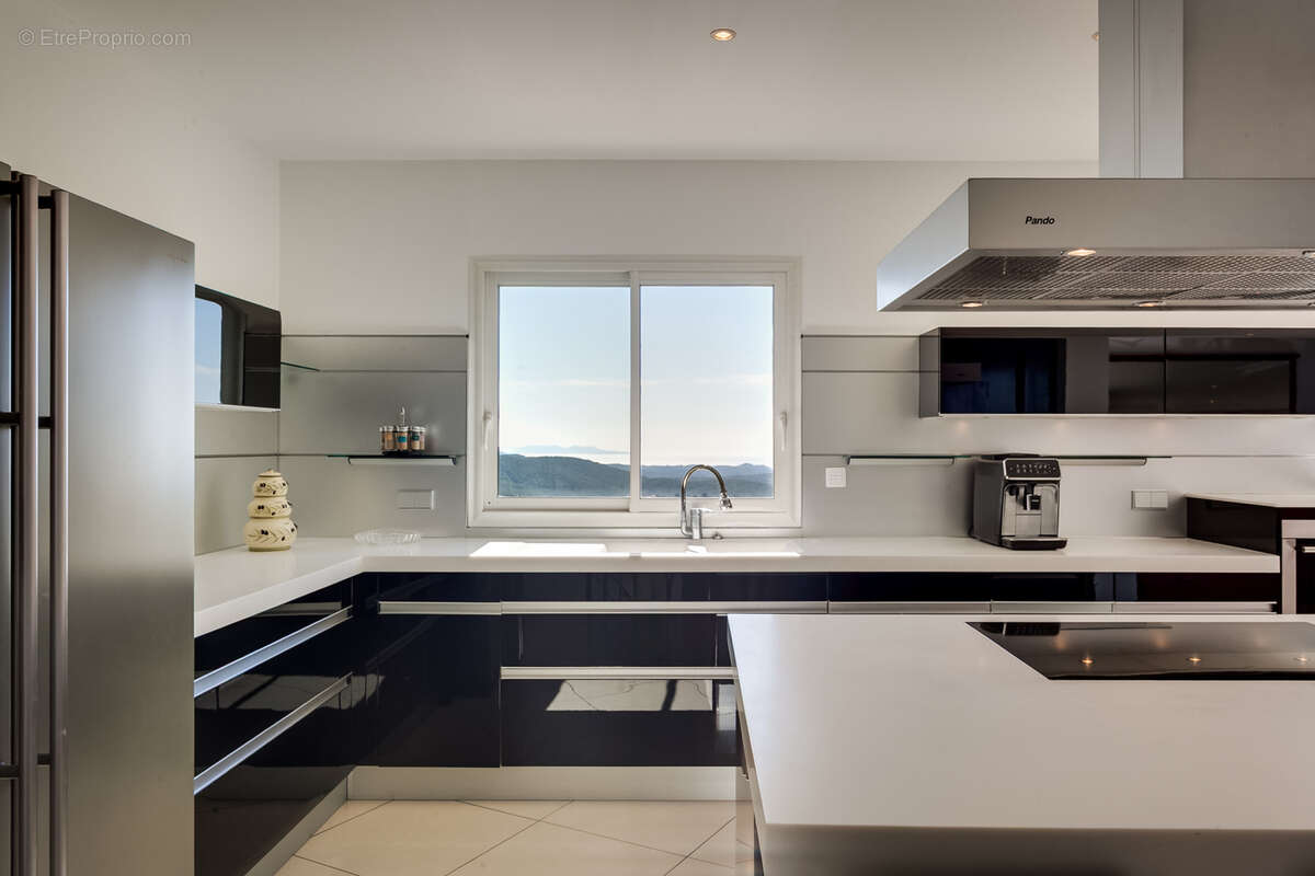 Maison à LA LONDE-LES-MAURES