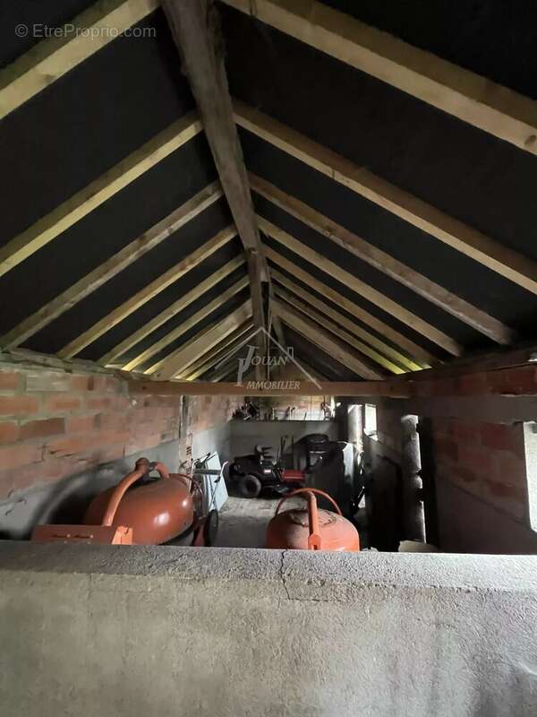 Maison à BROUT-VERNET