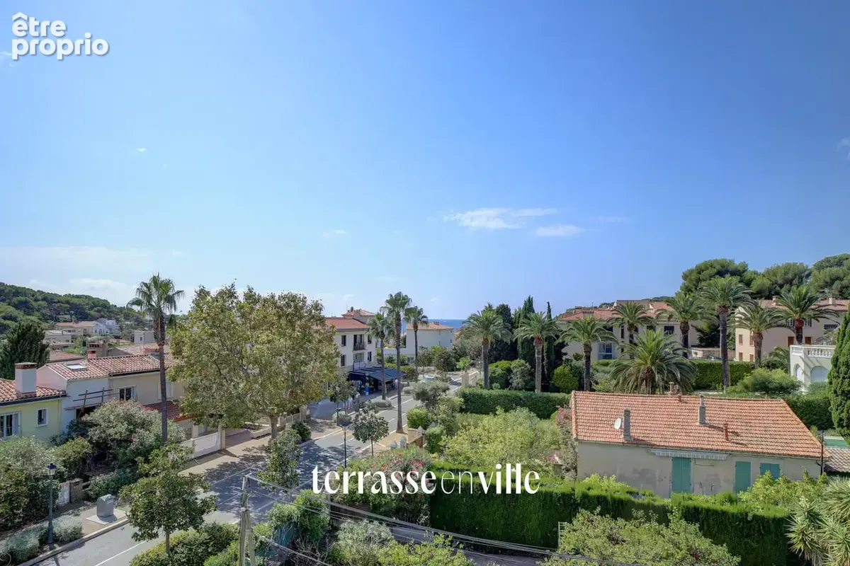 Sanary portissol   t3 85 m2  terrasses 40 m2  toit-terrasse privatif 80 m2  vue panoramique 360o - photo 2