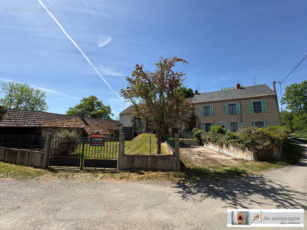Maison à SAINT-MAURICE-PRES-PIONSAT