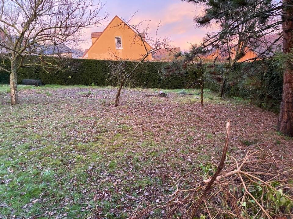 Terrain à BOISSISE-LE-ROI