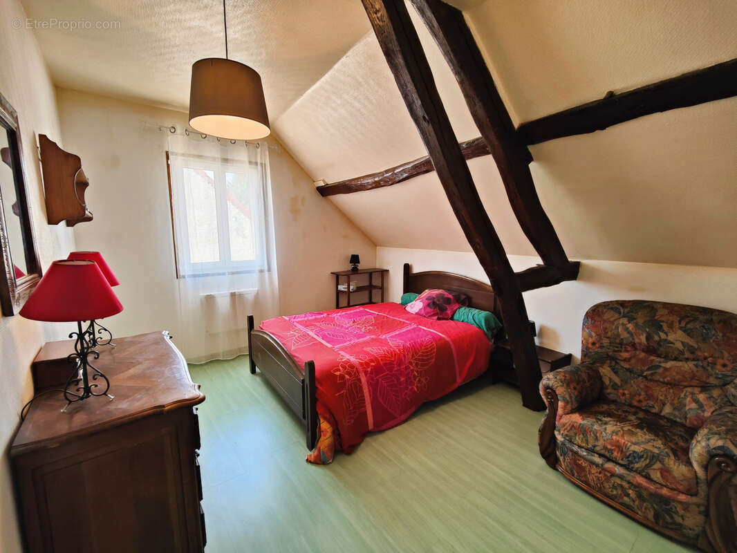 Maison à BUSSY-EN-OTHE