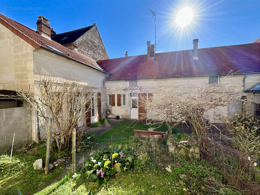 Maison à LIANCOURT