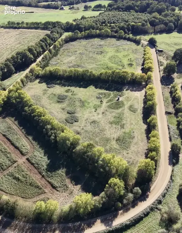 Haras de 32 hectares  3 pistes & Une ligne droite - 30 boxes - photo 10