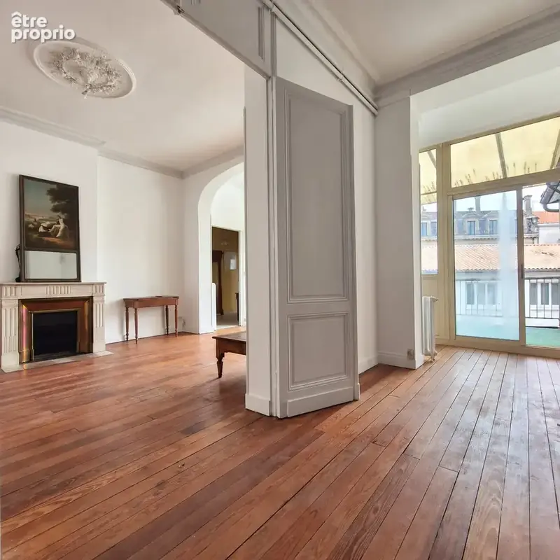 Appartement à BORDEAUX