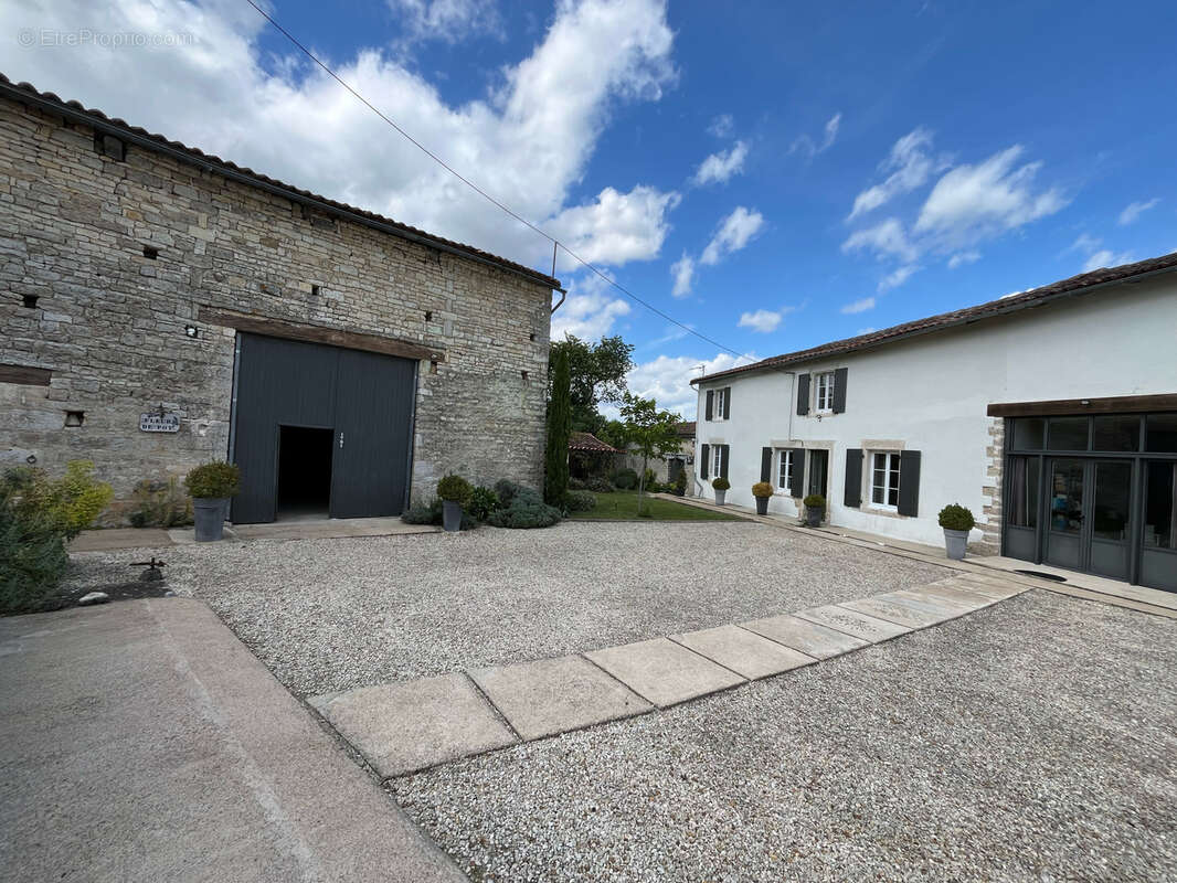 Maison à MANSLE