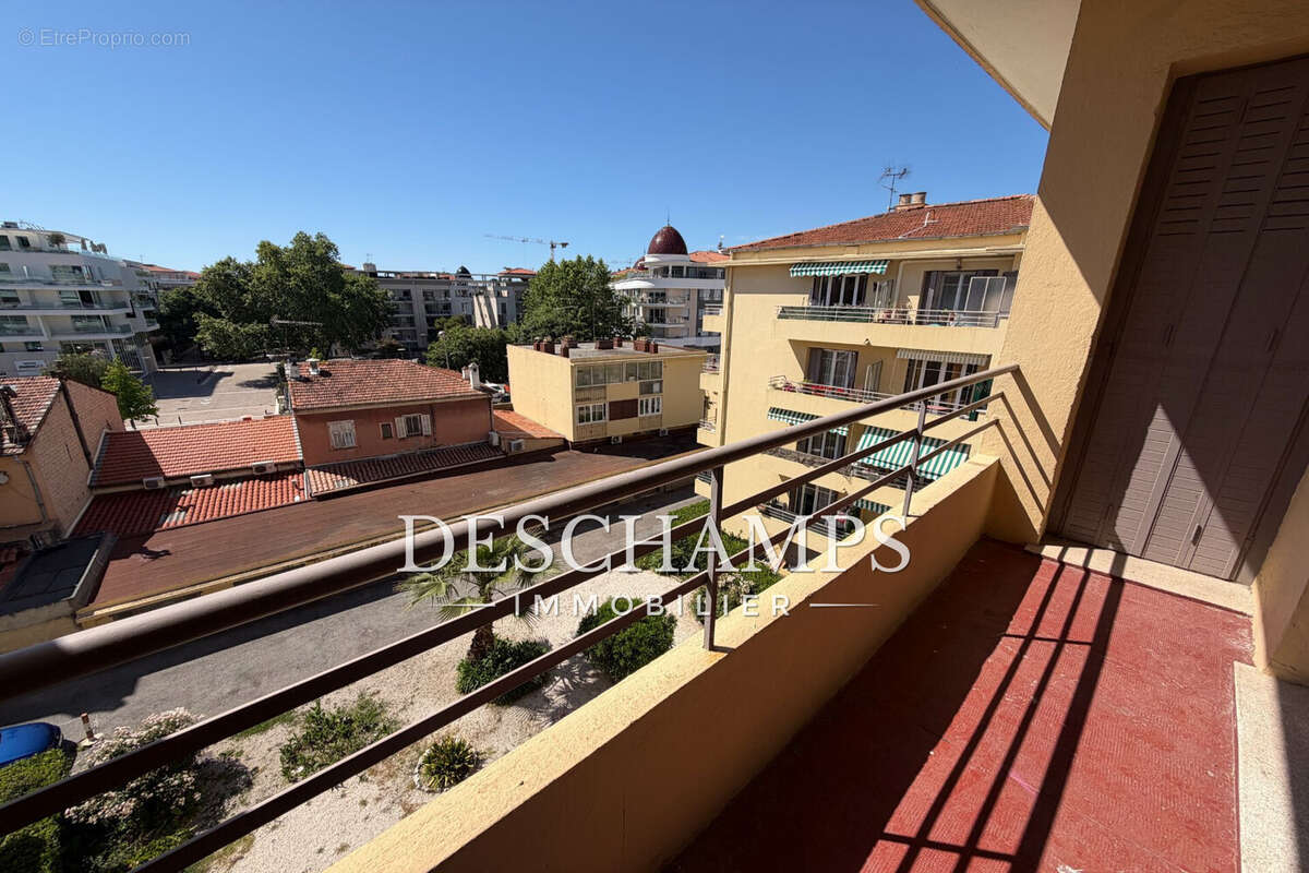 Appartement à CAGNES-SUR-MER