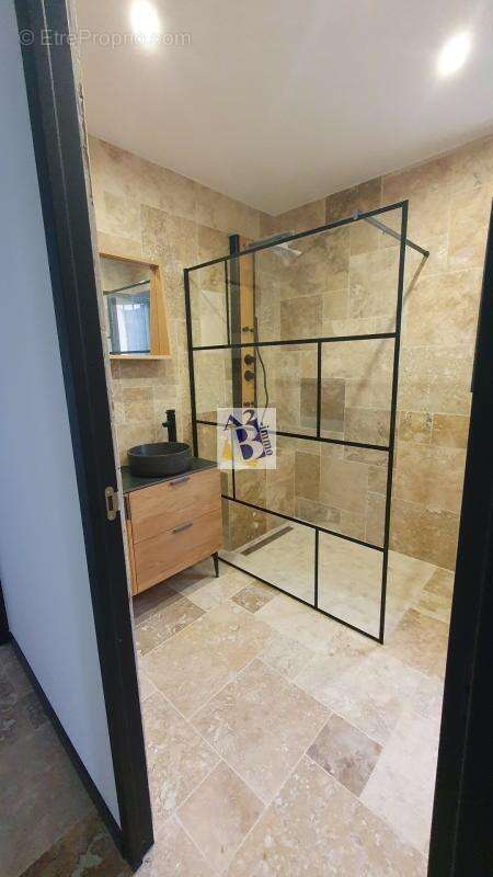 Maison à RUELLE-SUR-TOUVRE