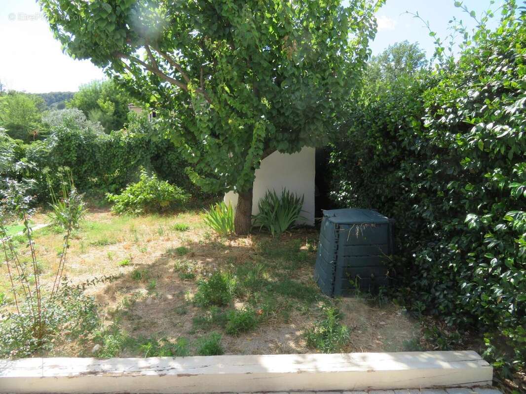   - Maison à DRAGUIGNAN