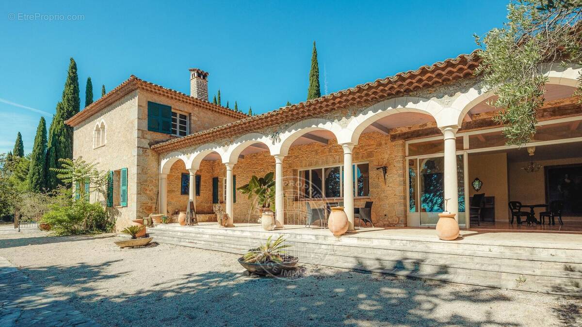 Maison à SEILLANS