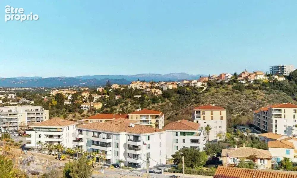 Saint-Raphaël, Appartement 3 pièces jardin avec cave & parking intérieur - photo 8