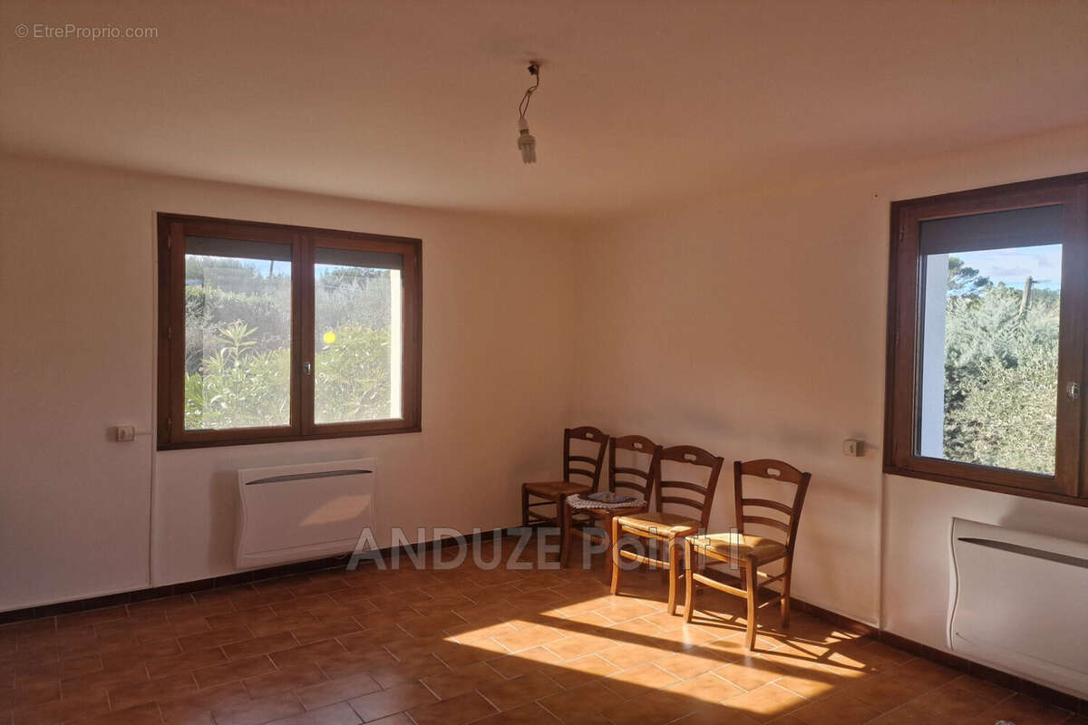 Maison à BOISSET-ET-GAUJAC