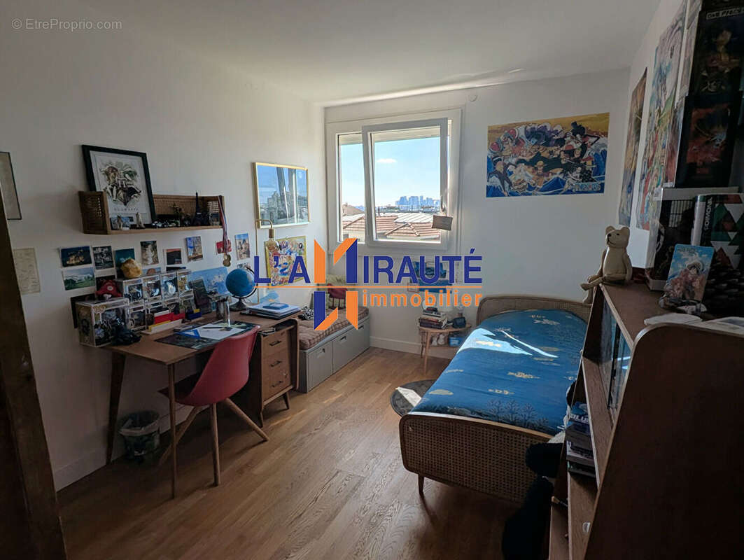 Appartement à HOUILLES