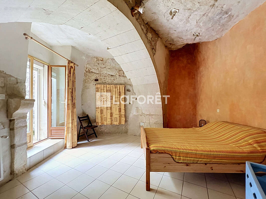 Maison Le Puy Notre Dame - photo 10