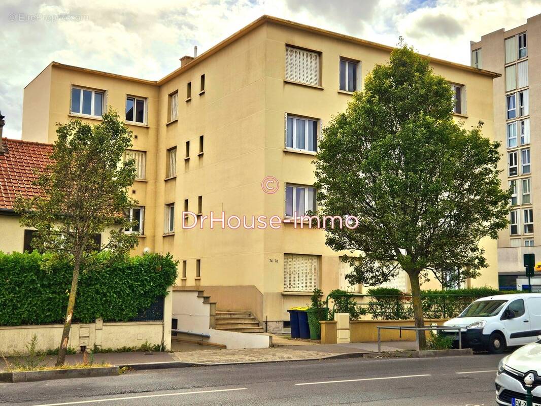 Appartement à COLOMBES