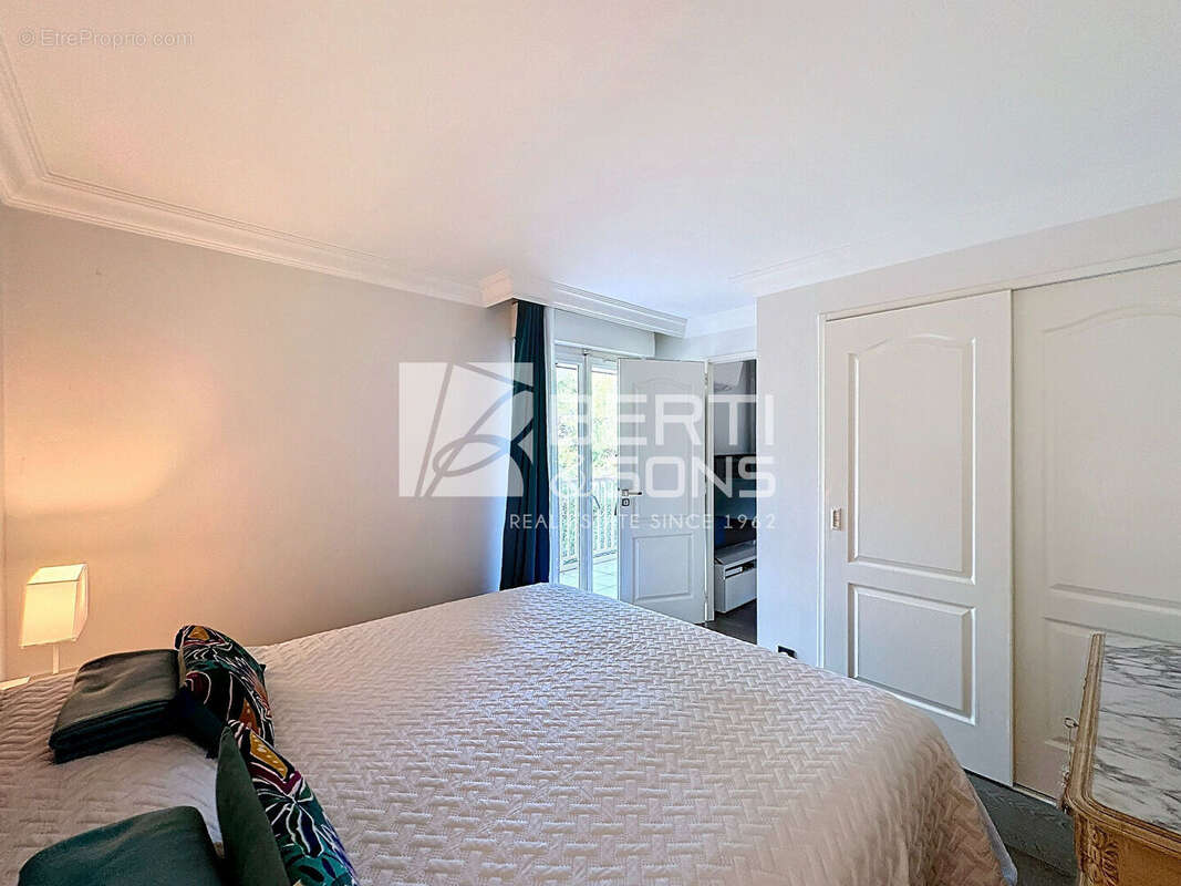 Appartement à MANDELIEU-LA-NAPOULE