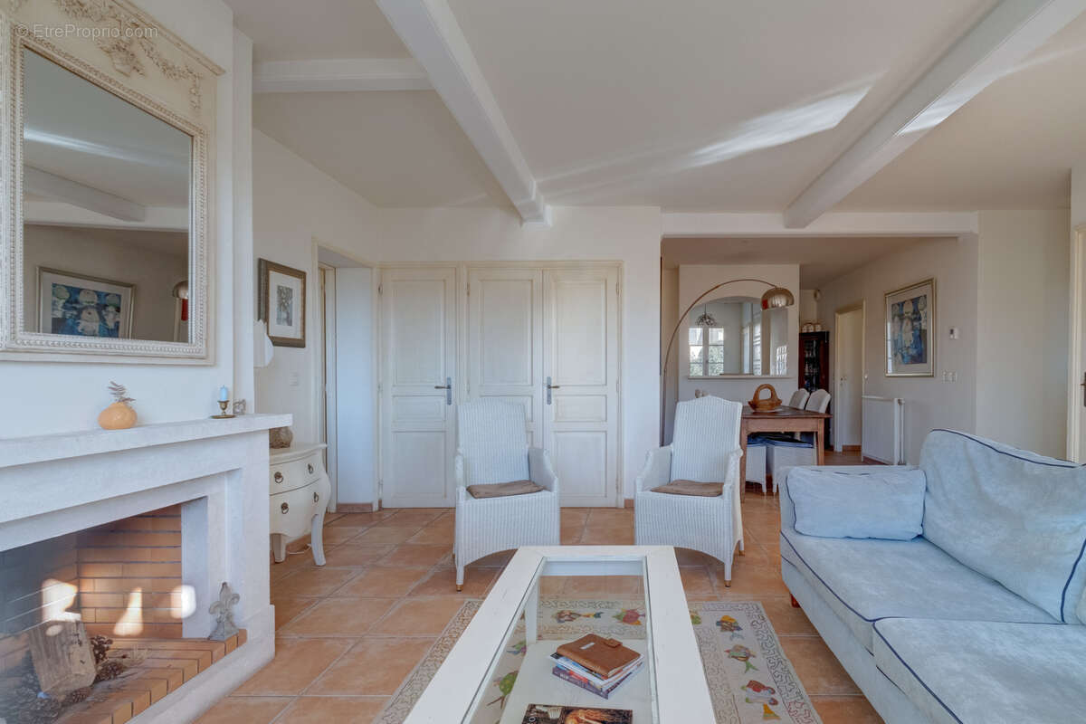 Appartement à LA MOTTE