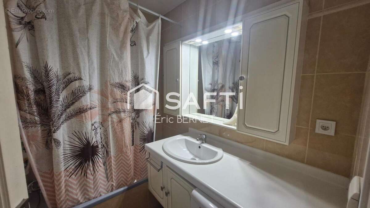 Photo 5 - Appartement à DECINES-CHARPIEU