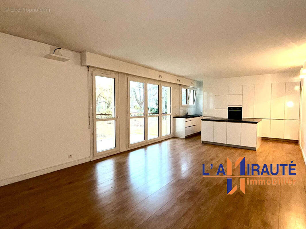 Appartement à MAISONS-LAFFITTE