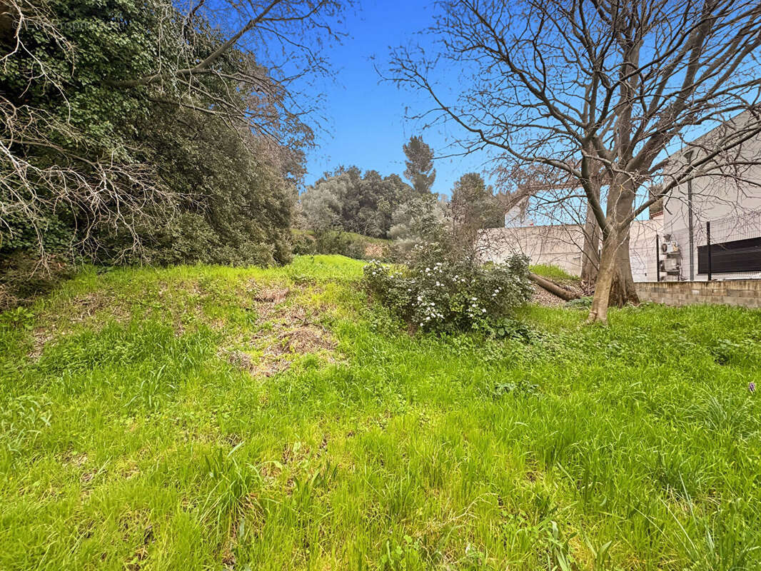 Terrain à MARSEILLE-13E