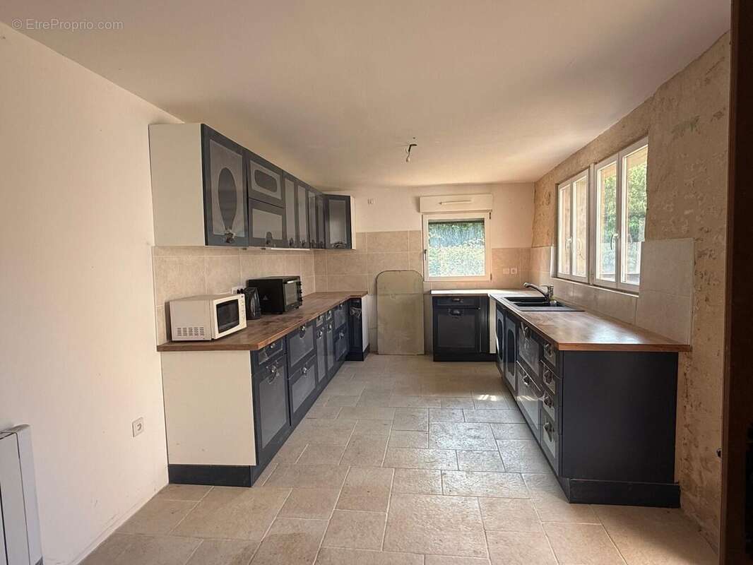 Maison 157 m² à La Chapelle-Themer  - photo 6