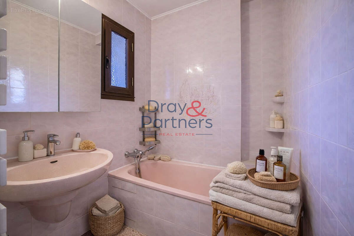 Maison à MANDELIEU-LA-NAPOULE