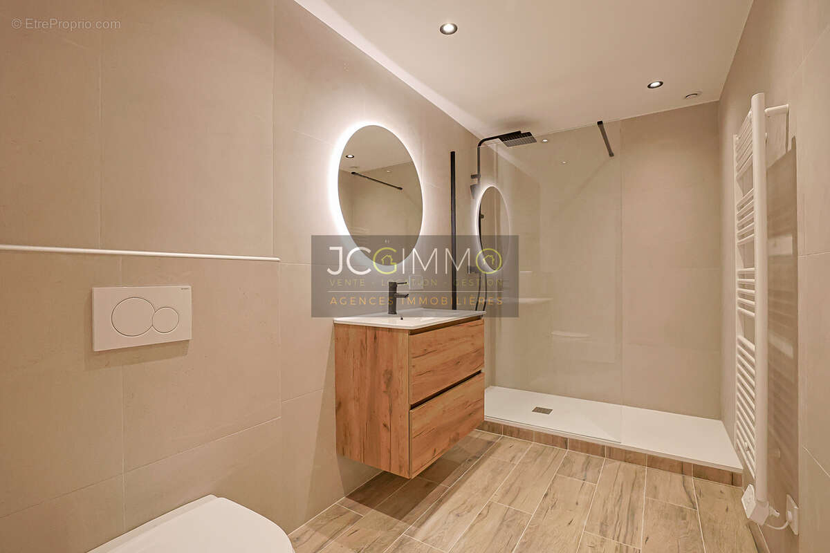 Sollies pont (centre ville) - appartement t4 renove (juillet 2026) - 88 m2 - cour exterieure privative - 24 m2 - photo 11