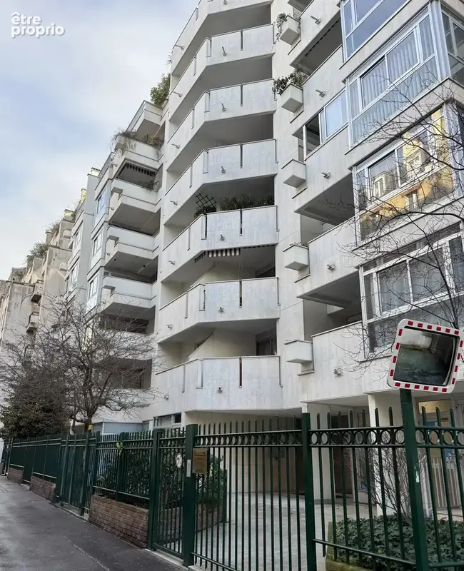 Paris 16e – Auteuil : Élégant 2 pièces de 53 m² au calme avec balcon – Vendu loué (bail nov. 2027) - photo 12