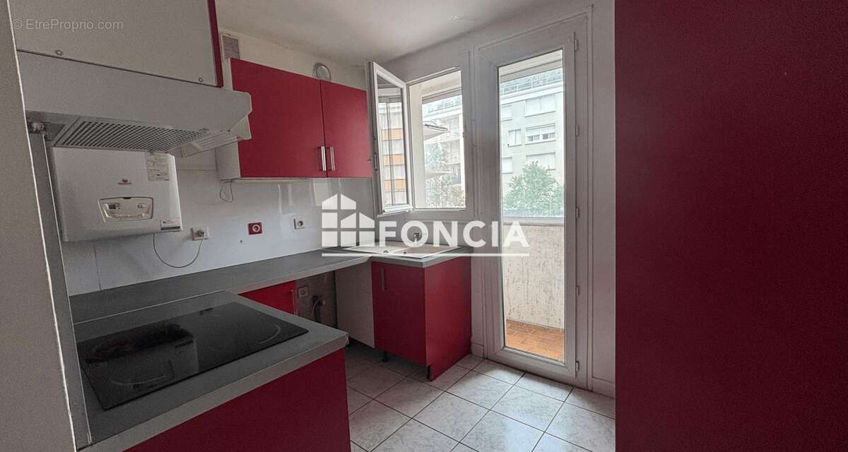 RANGUEIL FACULTES : T4 avec balcon, cave et garage - photo 2