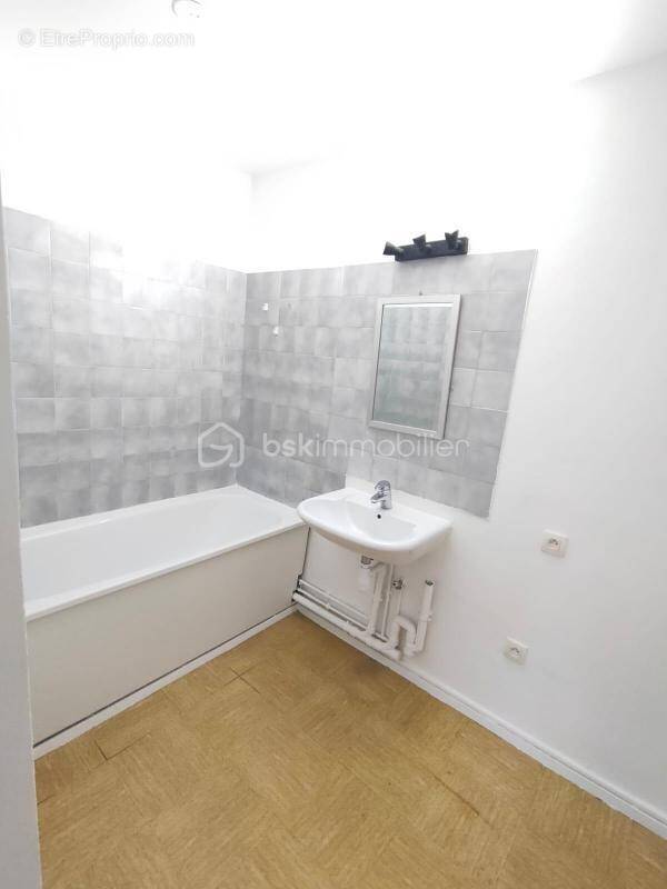 Appartement à VILLENEUVE-SAINT-GEORGES