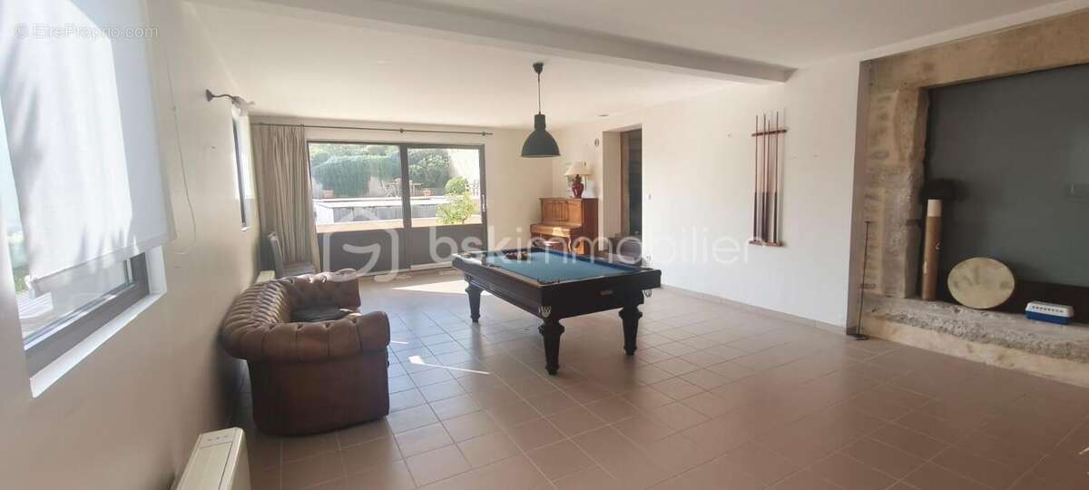 Maison à MONTSEGUR-SUR-LAUZON