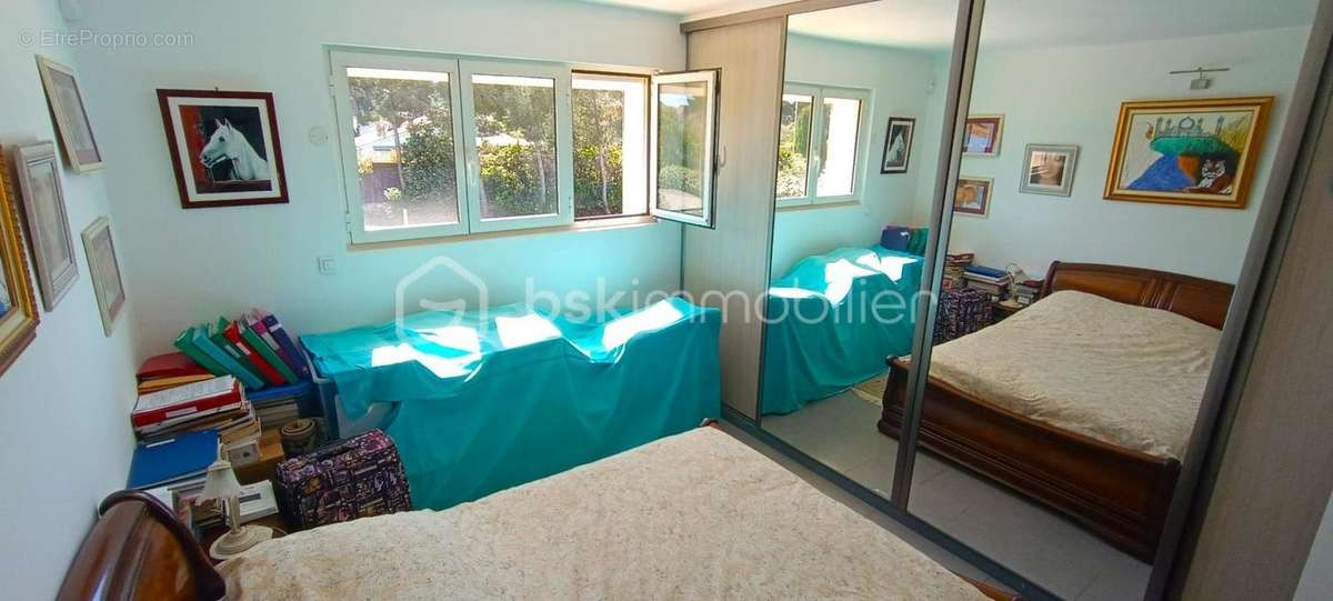 Appartement à SIX-FOURS-LES-PLAGES