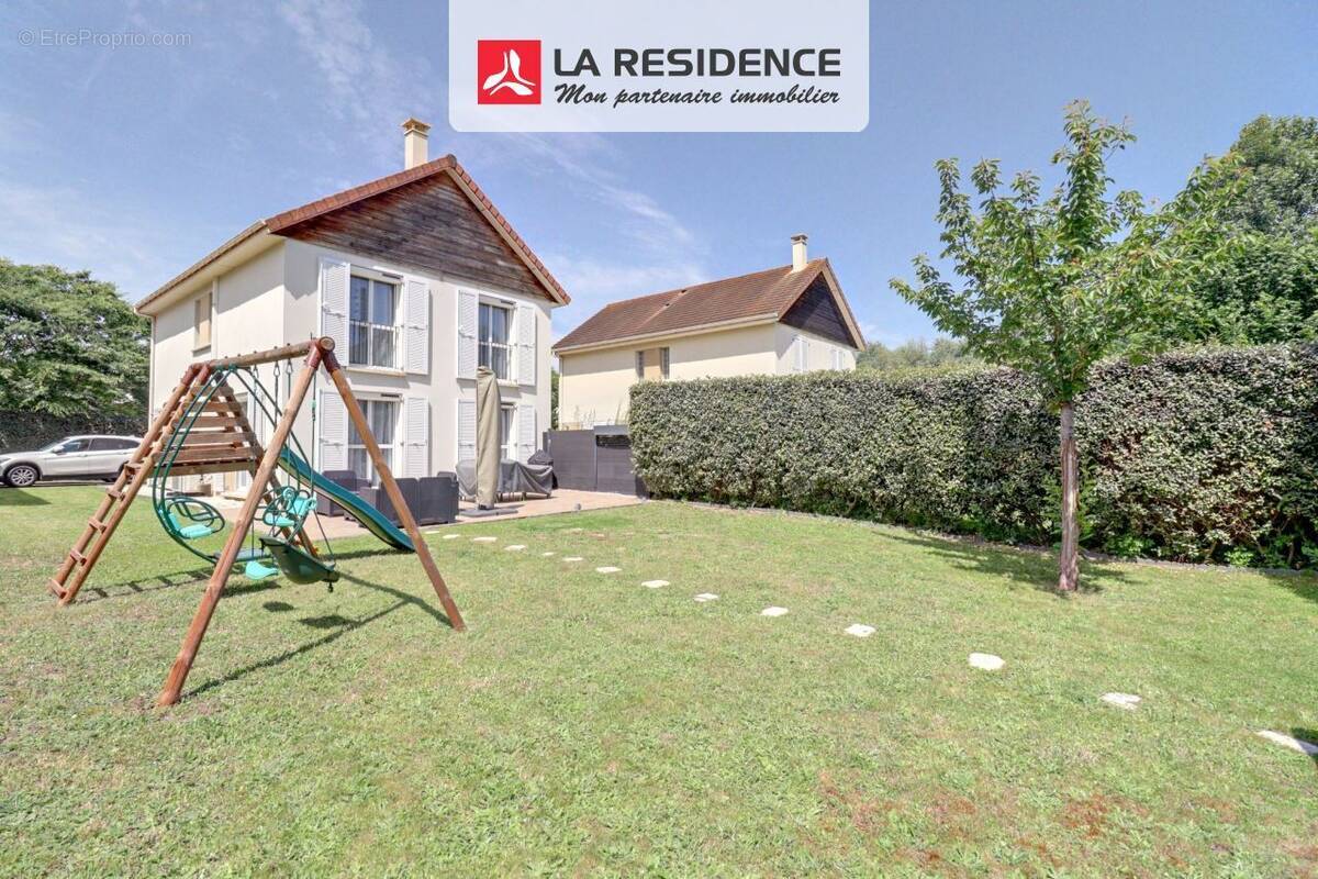 Maison 103 m² à Ecquevilly  - photo 1