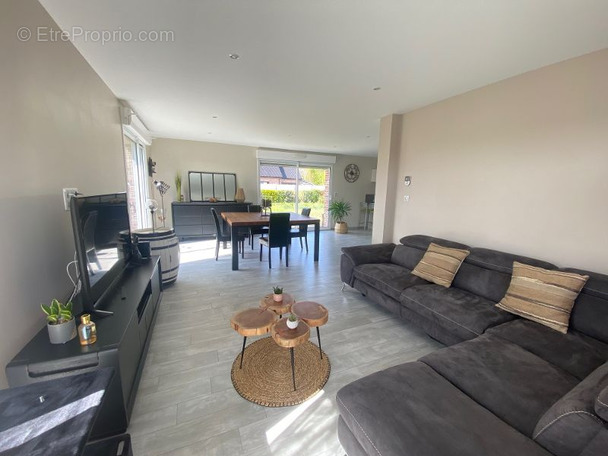 Maison à CAMPAGNE-LES-WARDRECQUES