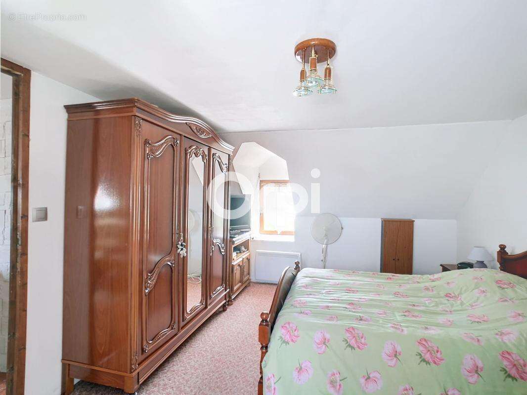 SAINT ANGEL Maison à Vendre 100m2 trois chambres - photo 11