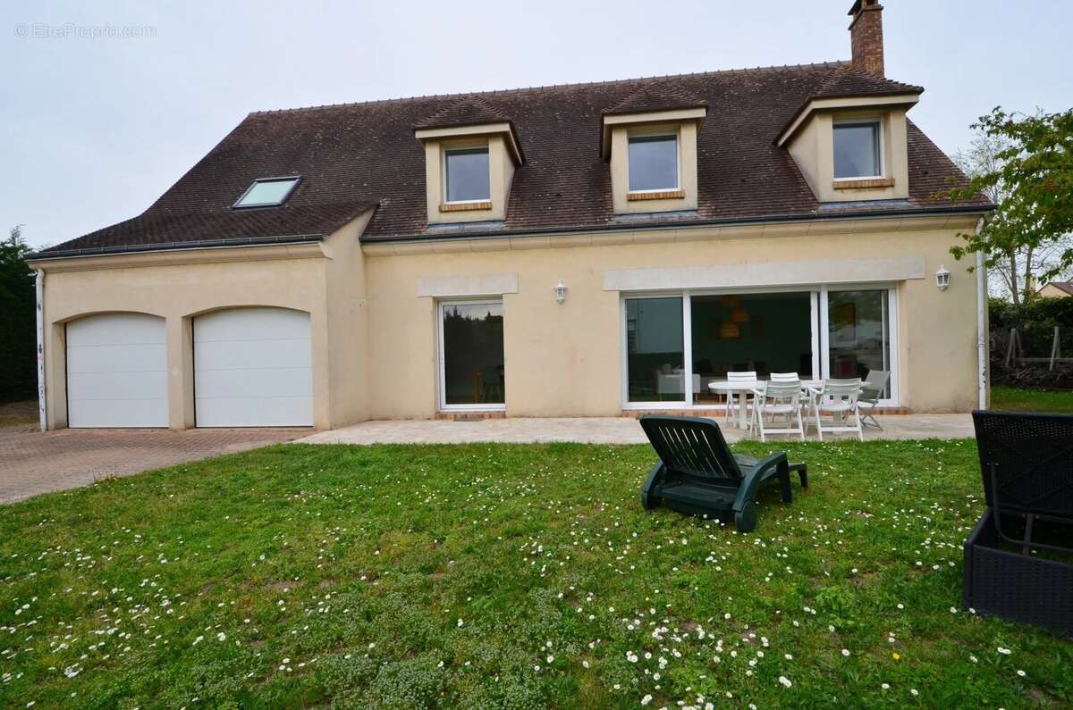 Maison à CROISSY-SUR-SEINE