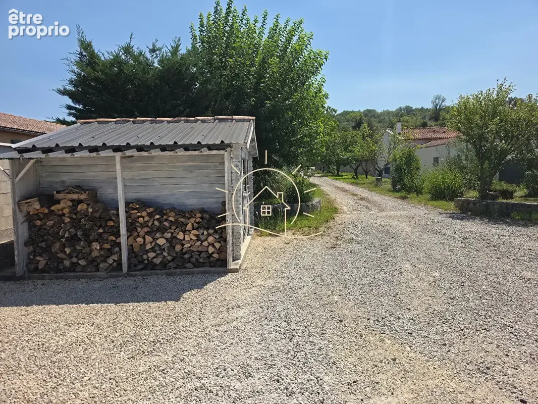 Maison familiale avec piscine et terrain constructible - photo 17