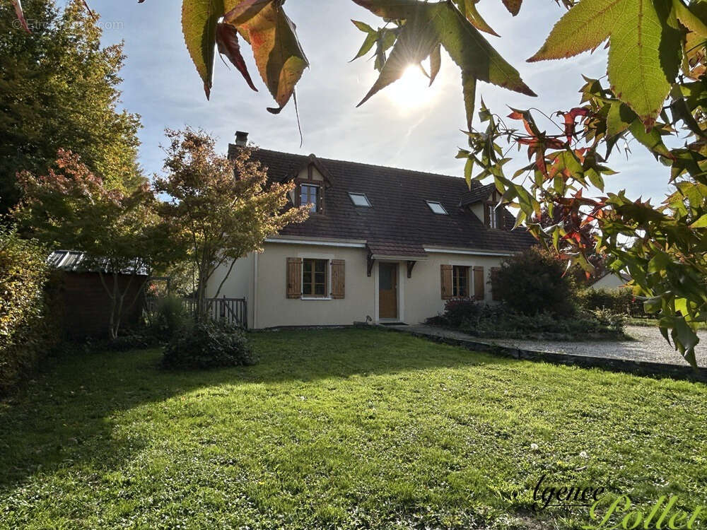 Maison à AUBIGNY-SUR-NERE