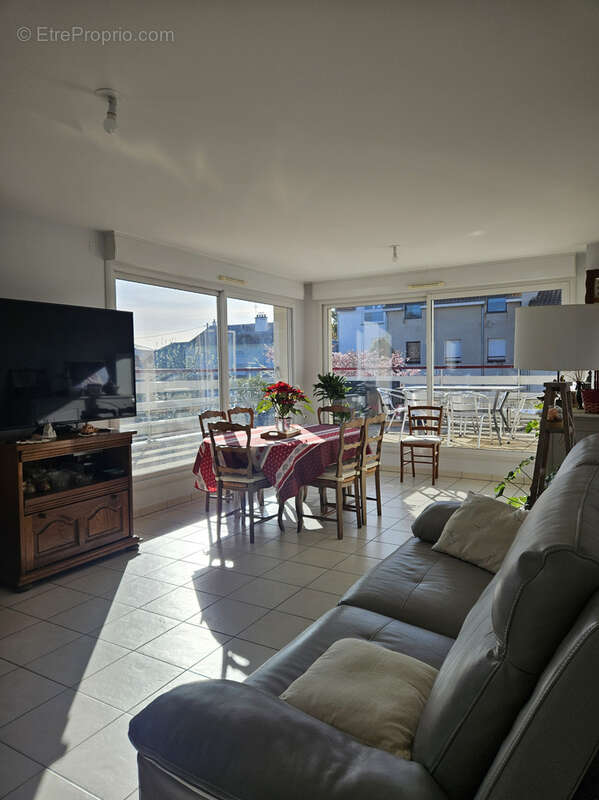 Appartement à SAINT-SEBASTIEN-SUR-LOIRE