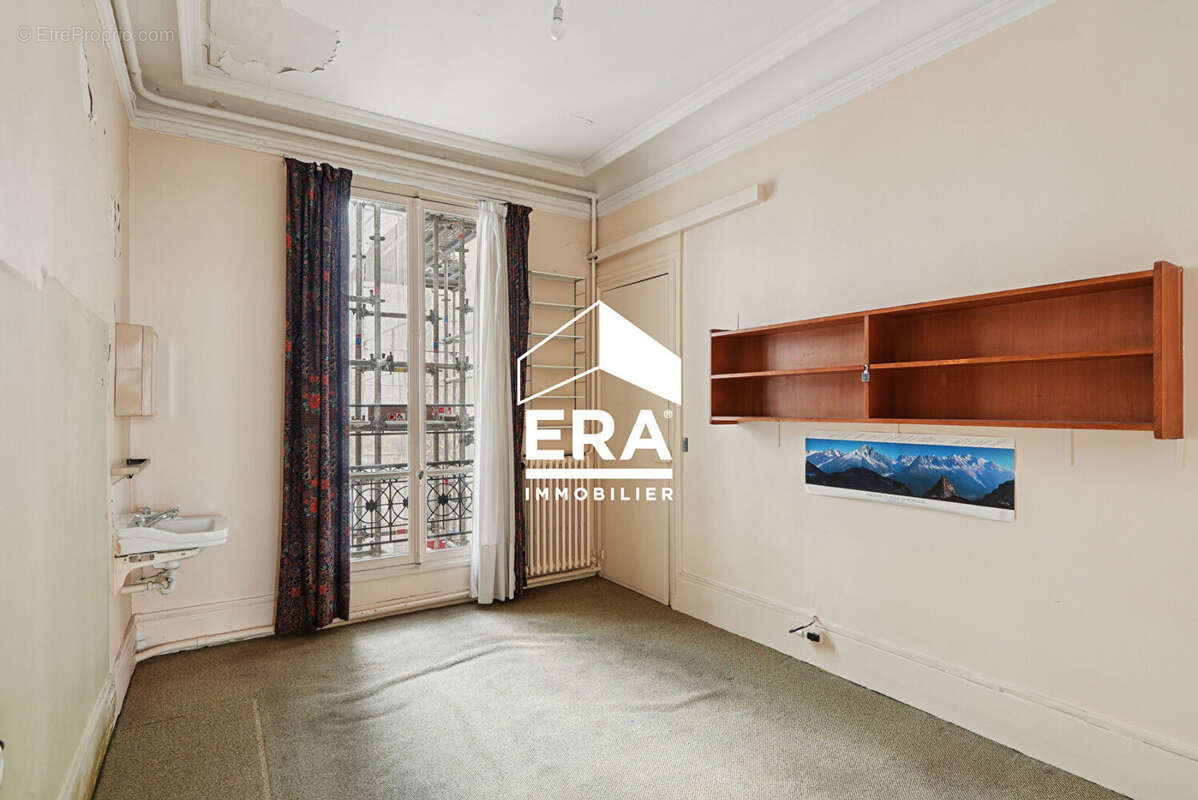 Appartement à PARIS-10E