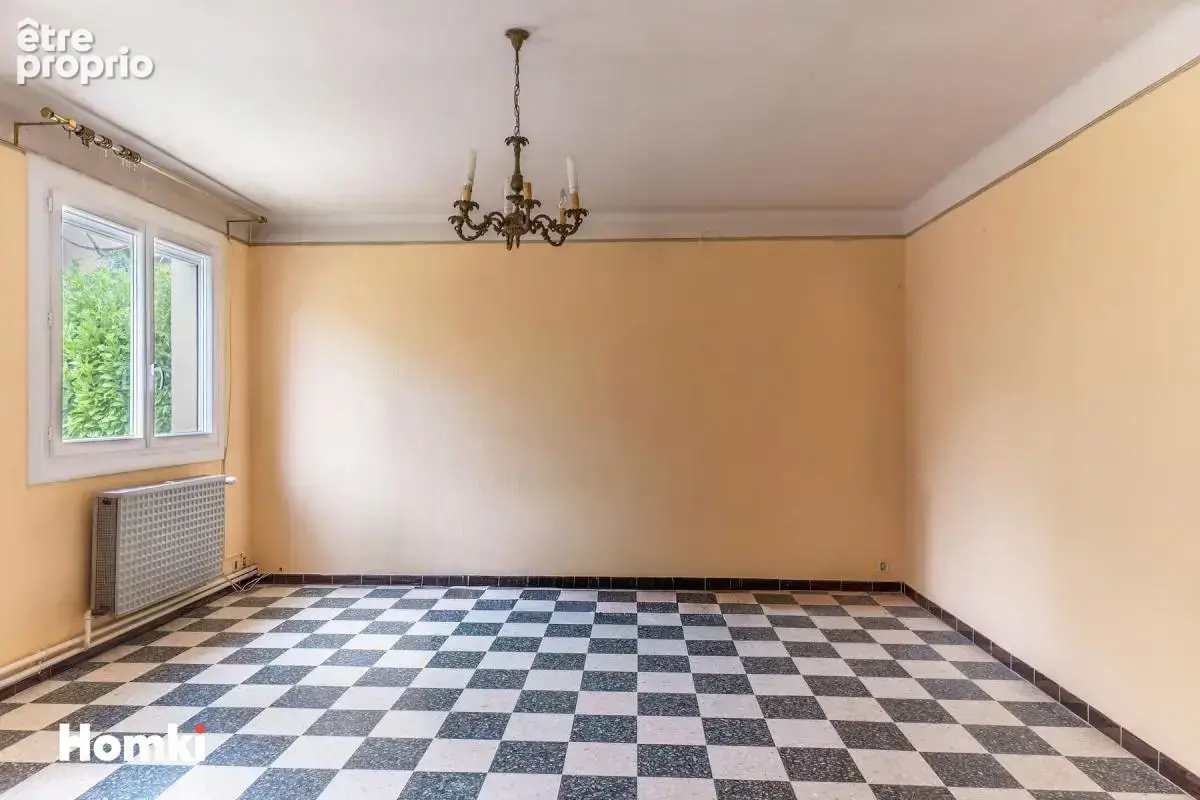 Maison/Villa T6 de 137 m² à Montélimar 26200 accès PMR - photo 4
