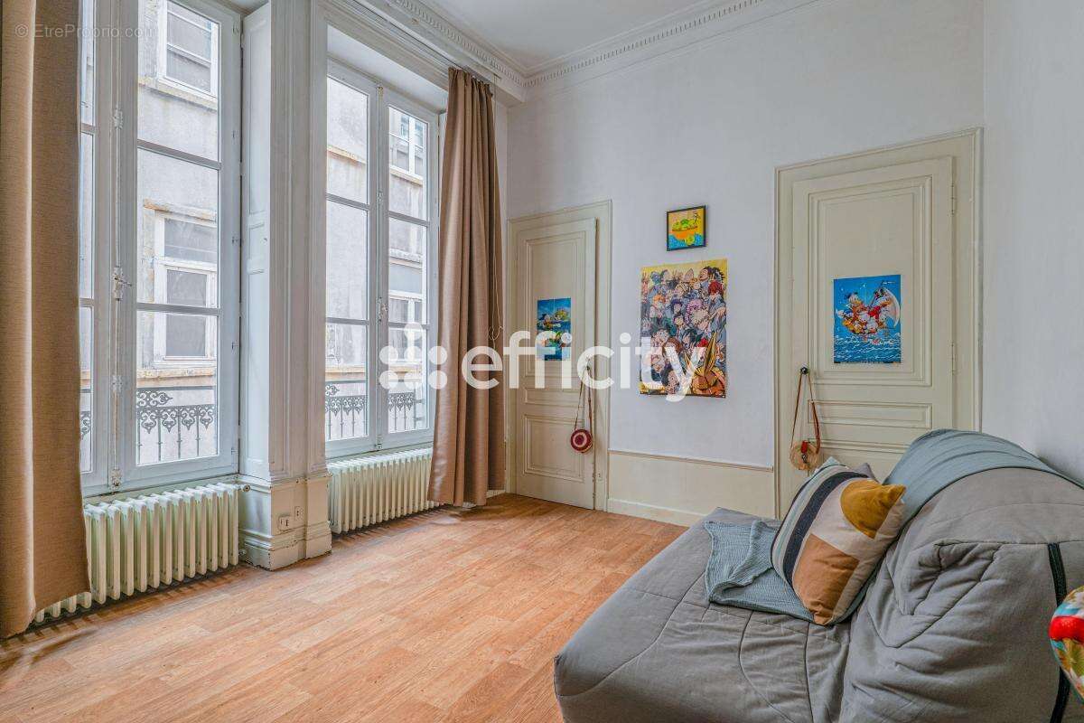 Appartement à LYON-1E