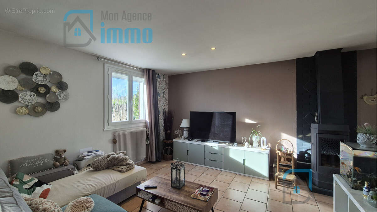 Maison à MEHUN-SUR-YEVRE