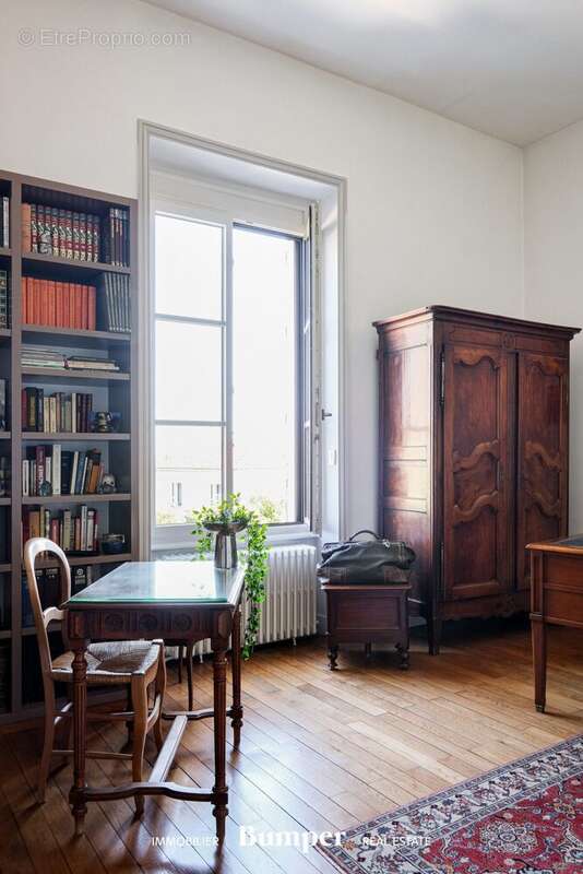 Maison à SAINT-BONNET-DE-MURE