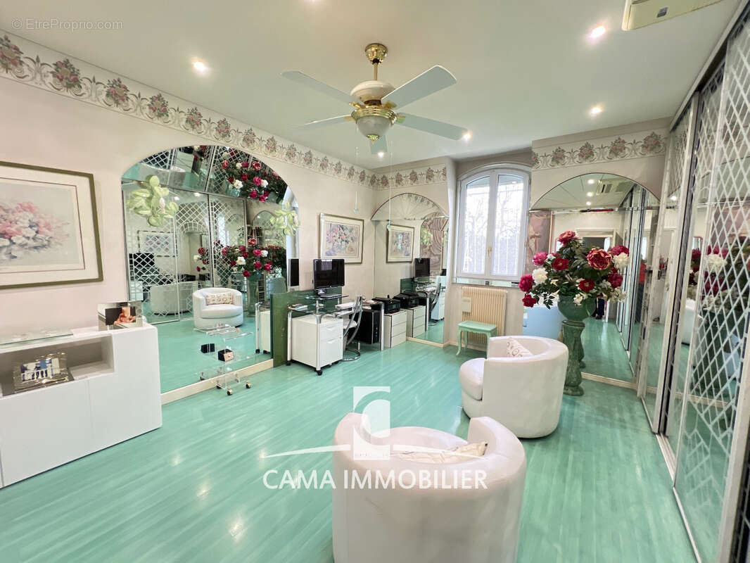 Maison à FONTENAY-LE-FLEURY