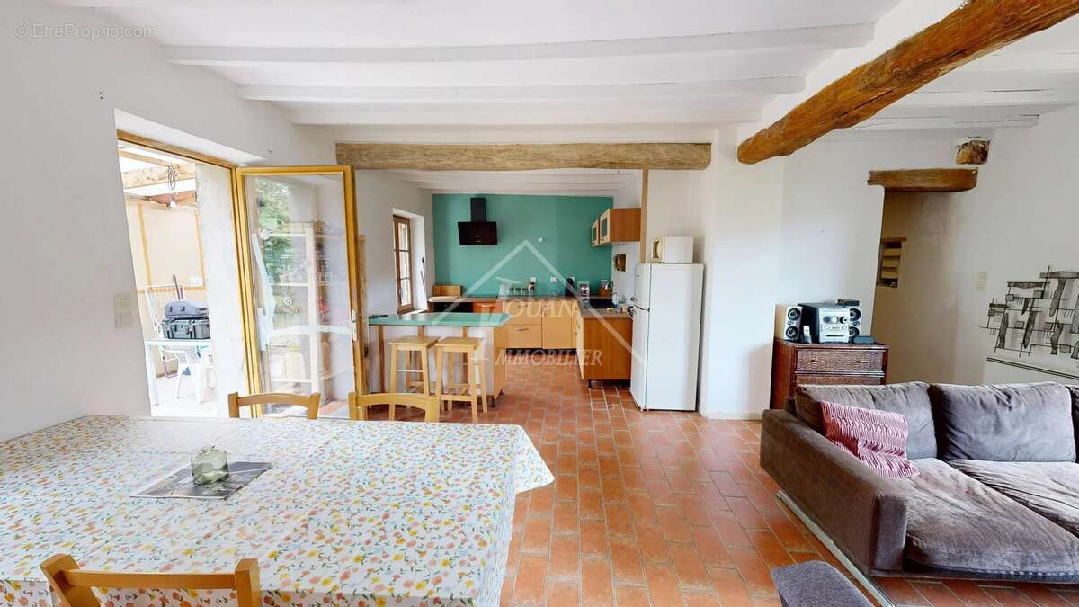 Maison à JENZAT
