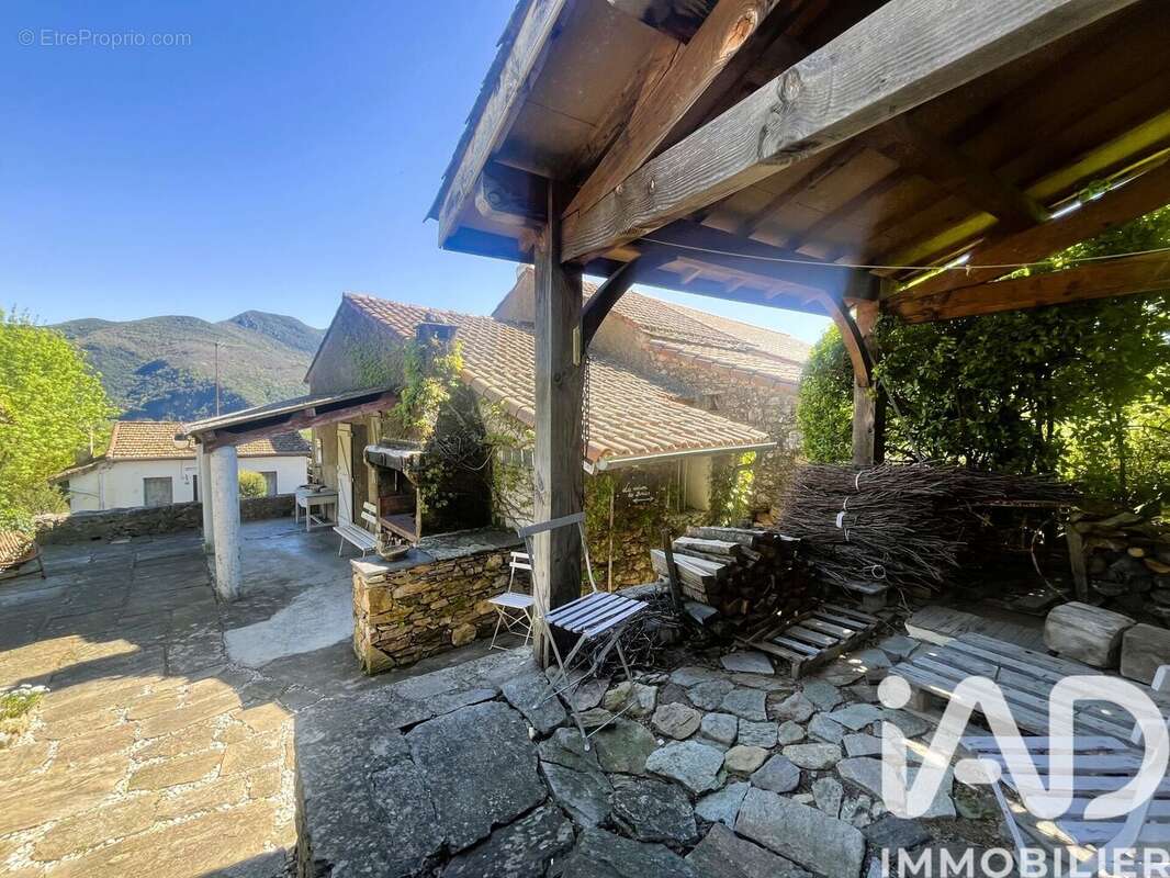 Photo 4 - Maison à COLOMBIERES-SUR-ORB