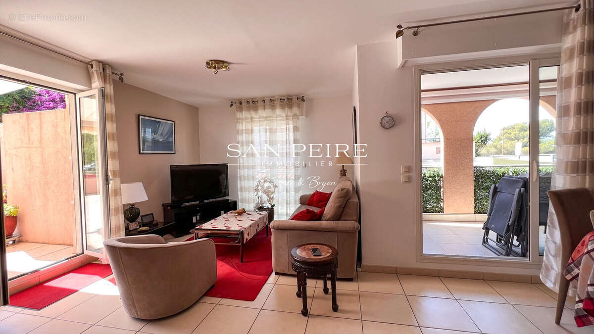 Appartement à LES ISSAMBRES