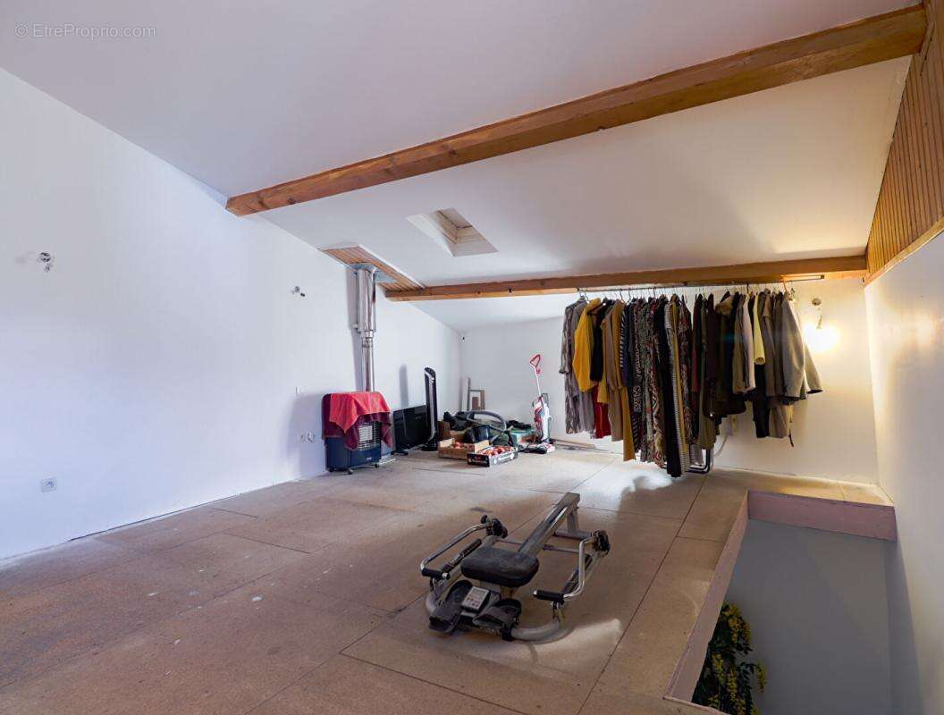 Maison à AIGUEFONDE