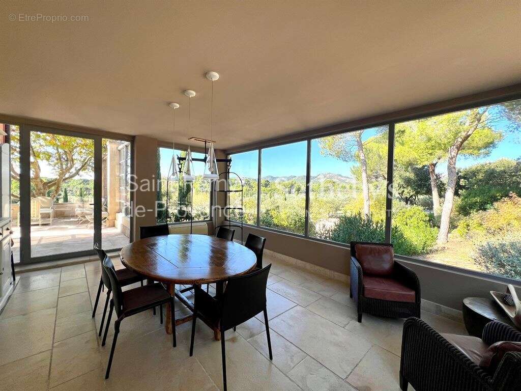 Propriété avec piscine située dans un environnement unique et préservé - photo 11